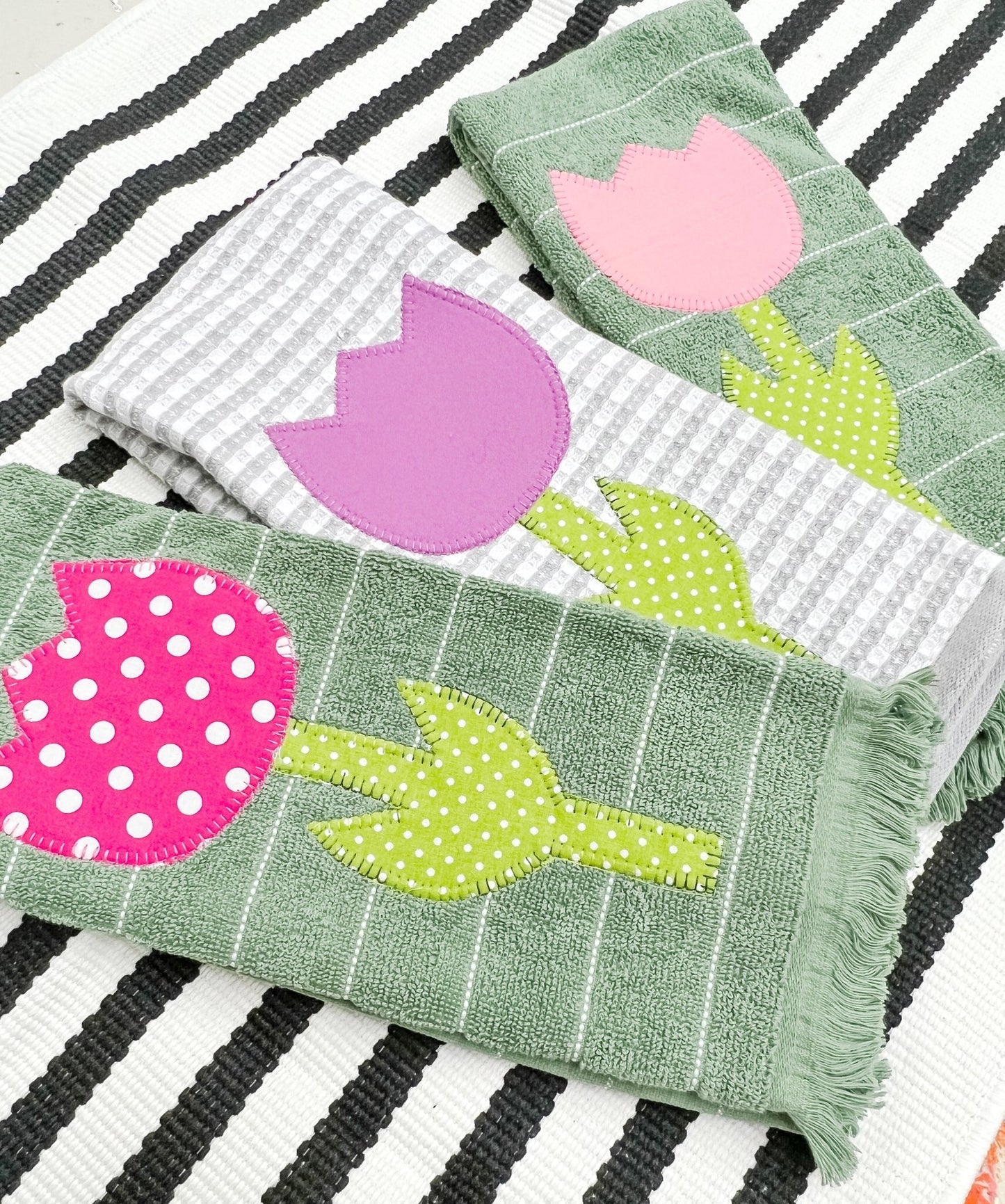 Tulip Towel - Miss Molly Designs, LLC